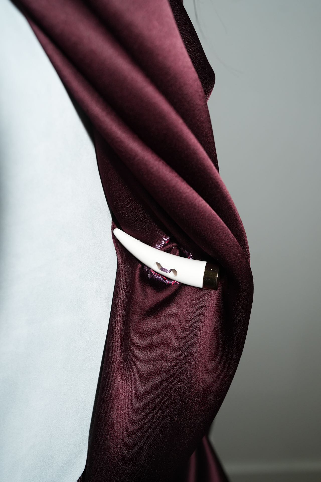 Burgundy Satin & Suede Draped Coat 酒红缎面与麂皮拼接雕褶大衣