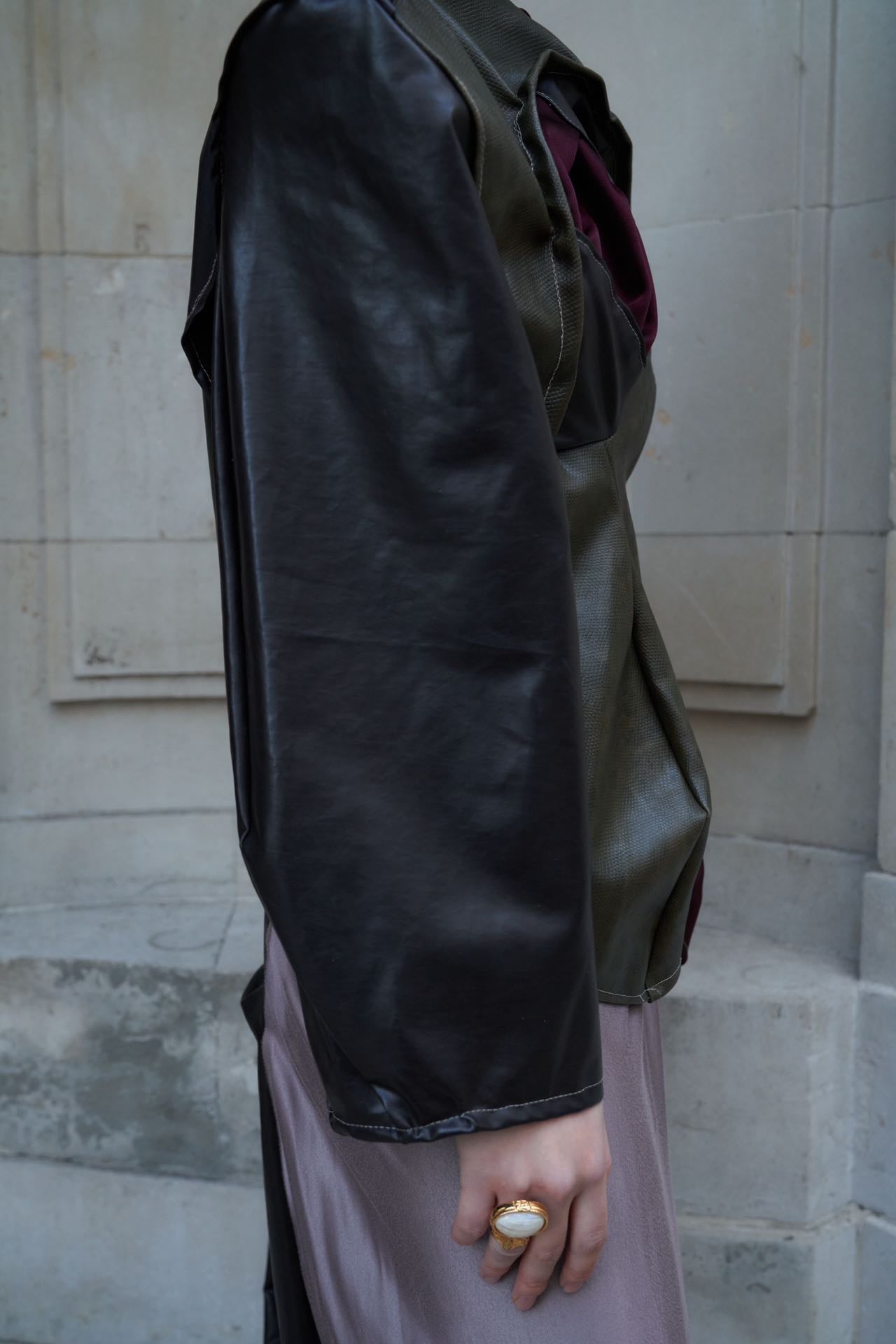 Serpentine Armor Sculpted Jacket 蛇纹盔甲雕塑剪裁外套
