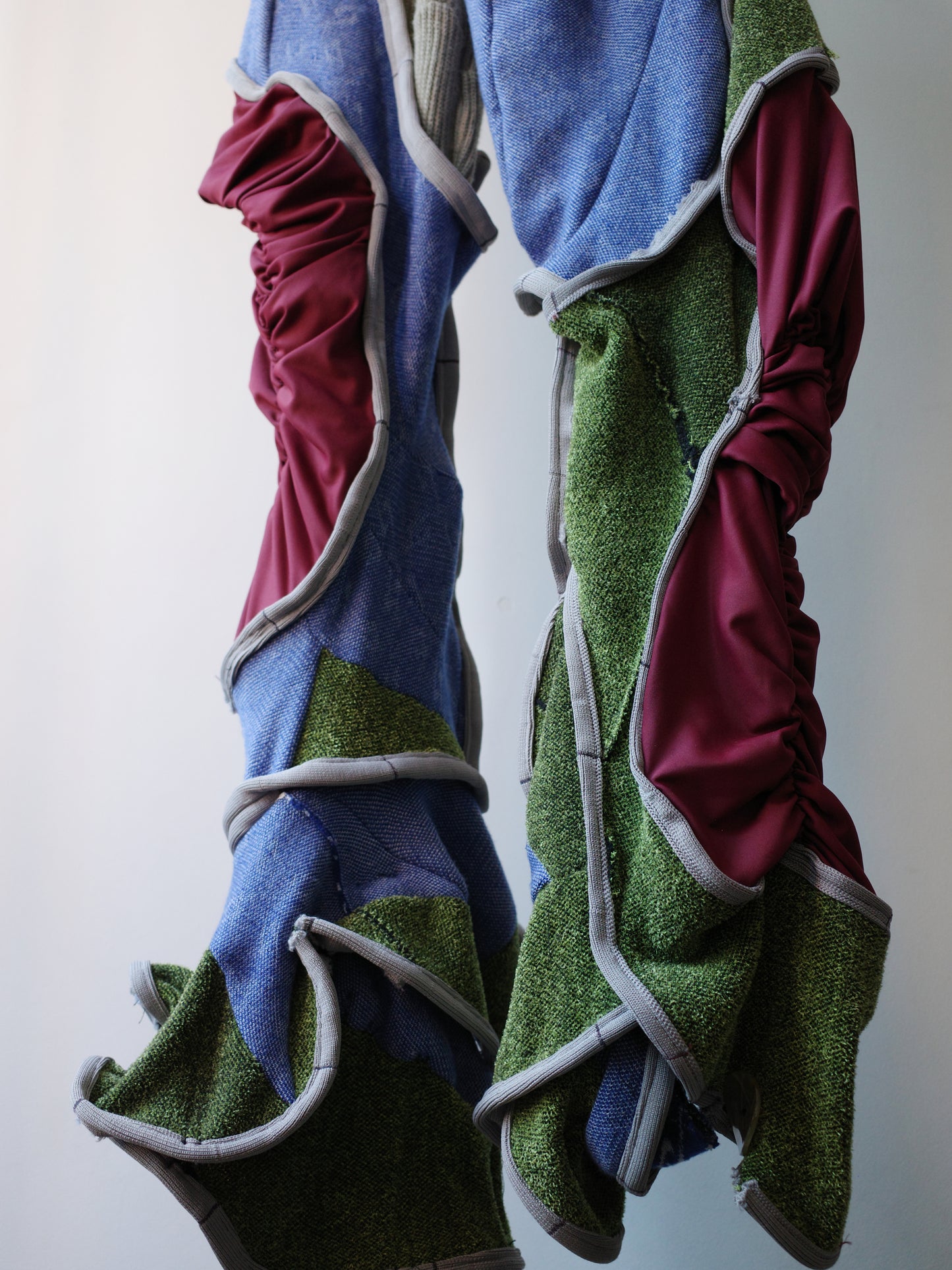 Circular Cut Deconstructed Jersey Trousers 圆形剪裁解构 jersey 长裤