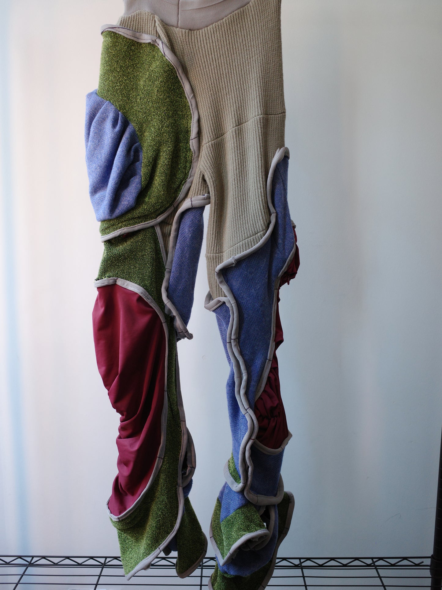 Circular Cut Deconstructed Jersey Trousers 圆形剪裁解构 jersey 长裤