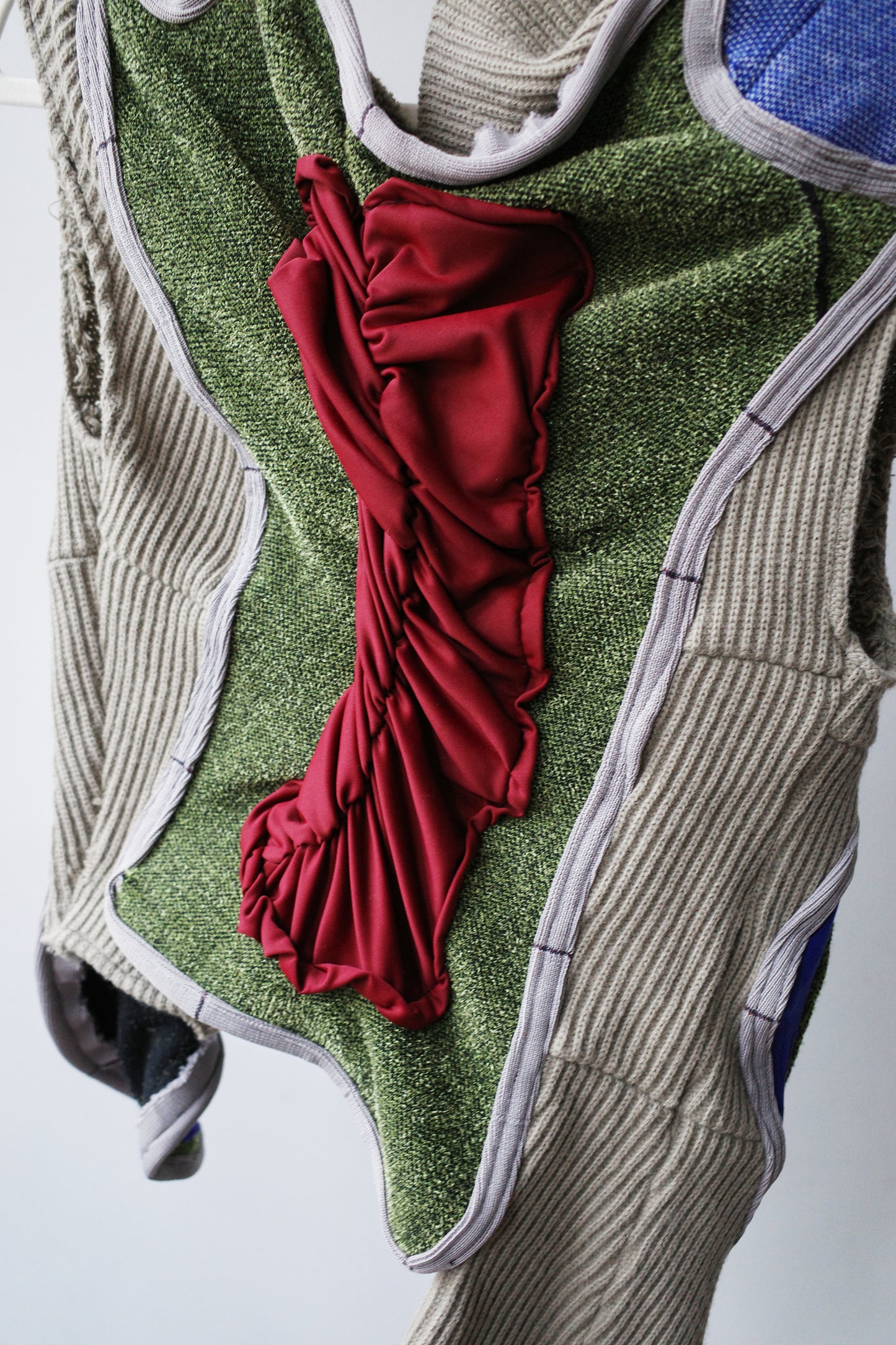 Circular Cut Deconstructed Jersey Vest (Matching Top) 圆形剪裁 jersey 上衣马甲(配套)