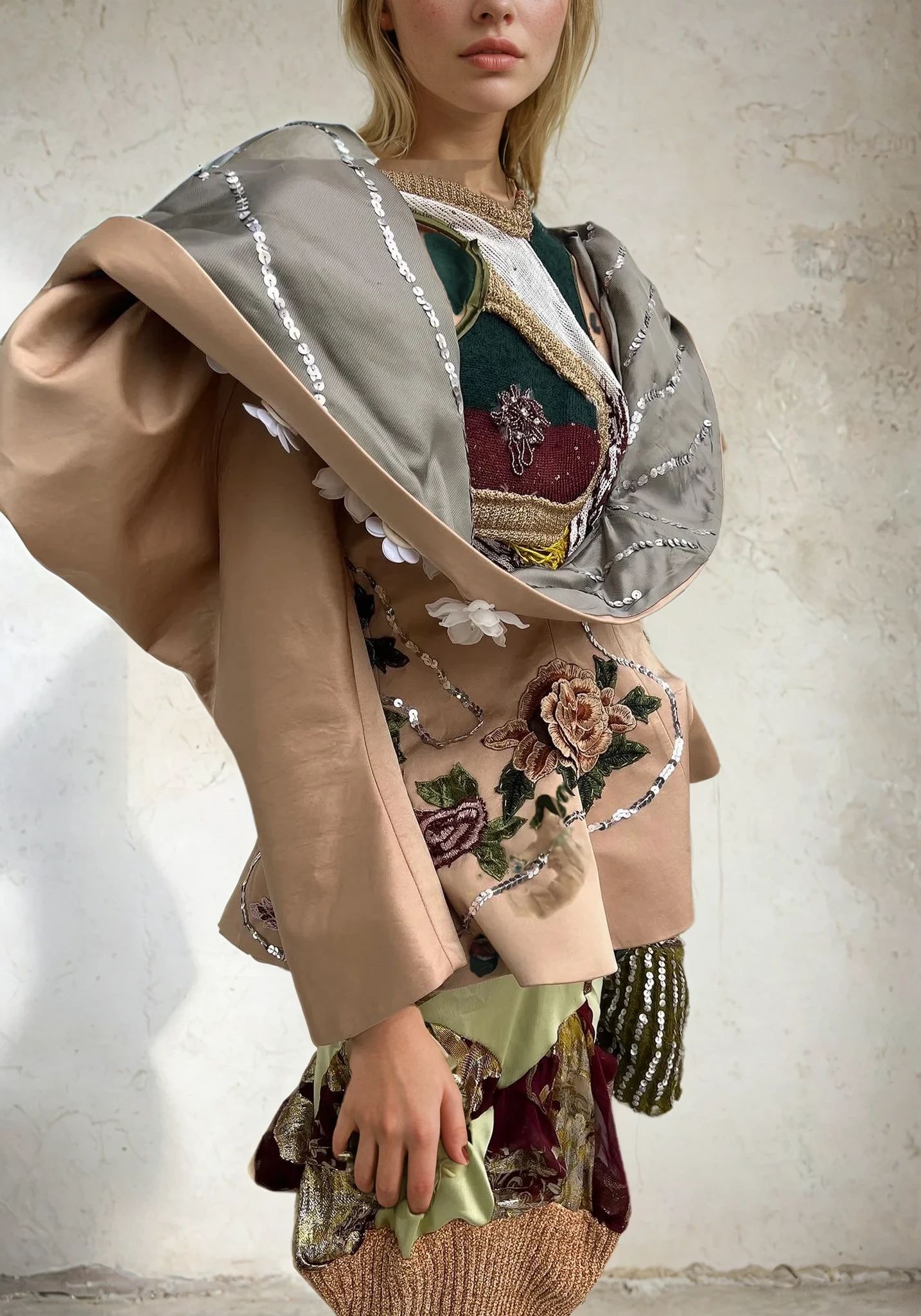 'Last Emperor' Pink Embroidery Floral Tailored Oversized Hood Silk Jacket