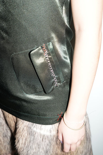 Faux Fur Panel Badge Dress 仿毛拼接徽章连衣裙