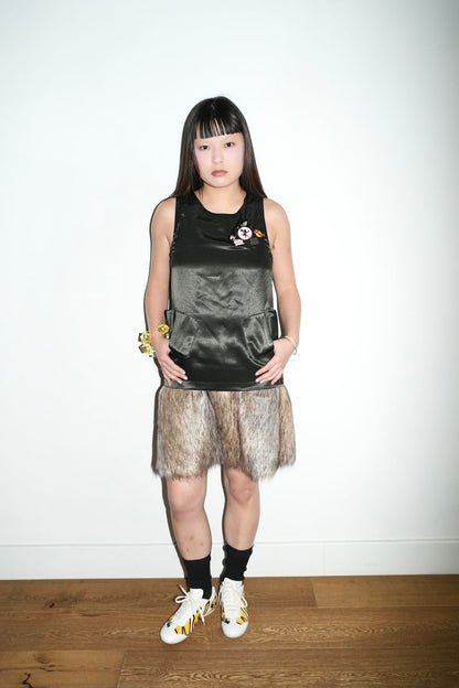 Faux Fur Panel Badge Dress 仿毛拼接徽章连衣裙