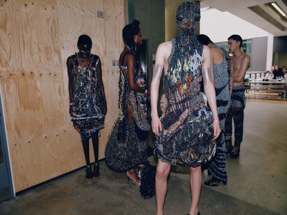 Look 6: Masked Reclaimer / 面网回收者