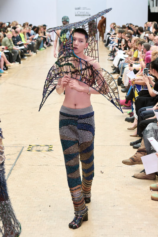 Look 5: Lucid Weaver / 清醒织者