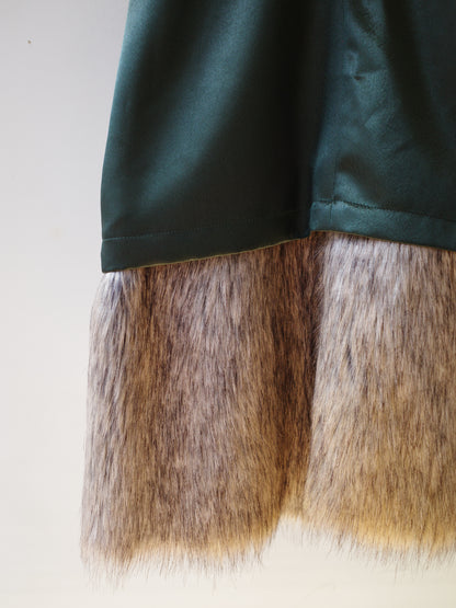 Faux Fur Panel Badge Dress 仿毛拼接徽章连衣裙