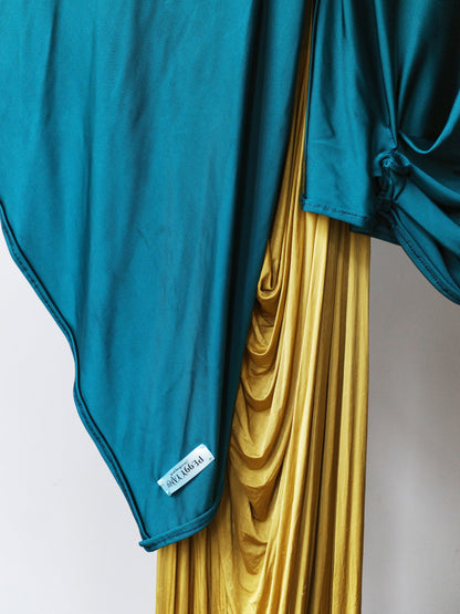 Gold Draped Silk Jersey Dress & Metallic-Edged Hooded Cape Set 金色垂坠丝绸连衣裙＋金属边丝绸兜帽斗篷套装