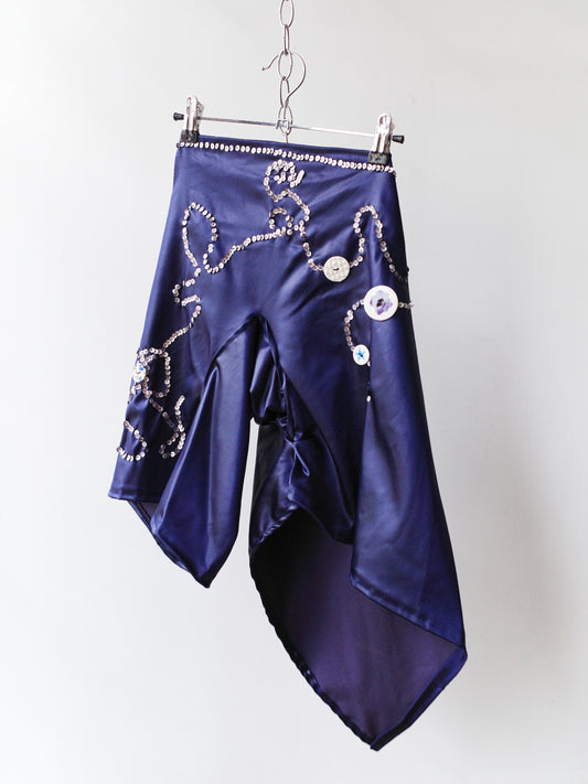 Embroidered Sequin & Ceramic Button Asymmetric Shorts 手工刺绣亮片陶瓷扣不规则短裤